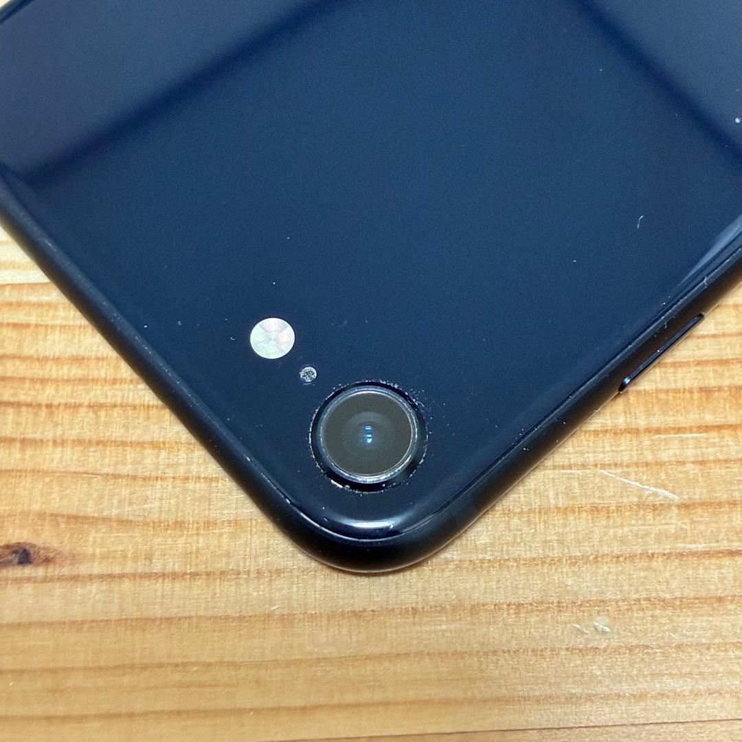 バッテリー新品　iPhoneSE第3世代64GB SIMフリー　yy17700b