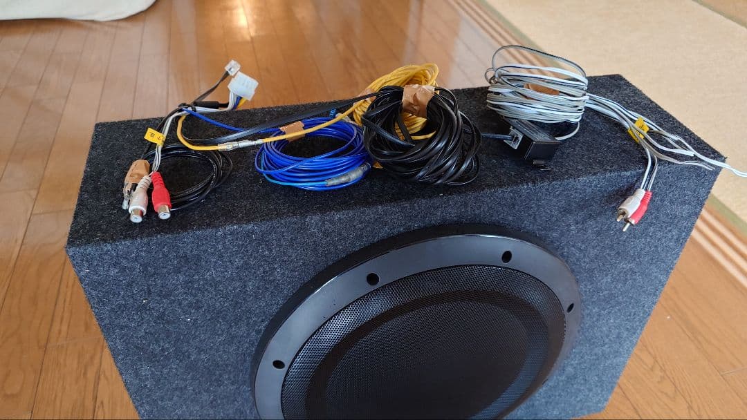 『車専用超重低音』Pioneer TS-WX1210A 30cmサブウーファー