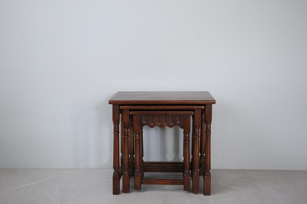 英国アンティーク木製ネストテーブル3台/収納式机/サイドテーブル(83-149)