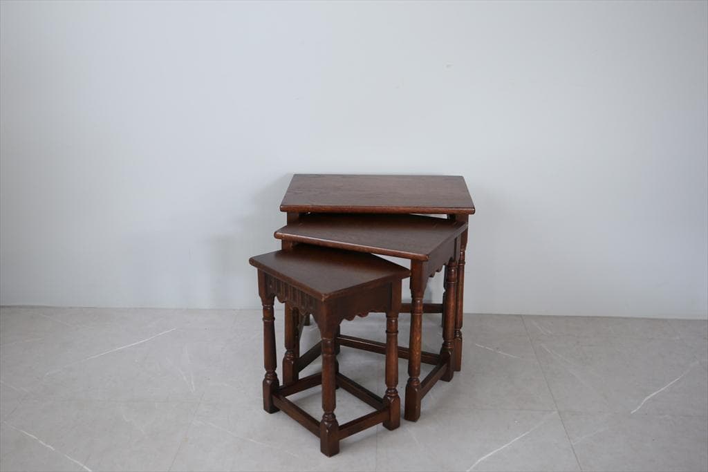 英国アンティーク木製ネストテーブル3台/収納式机/サイドテーブル(83-149)