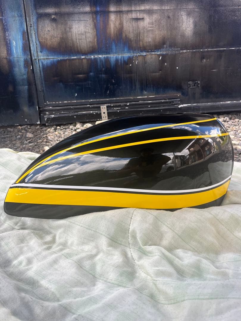 ゼファー750タンクカバー