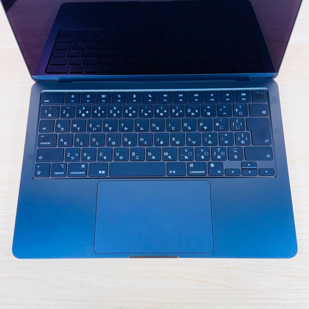 P311 未使用に近い Apple MacBook Air M2 13inch