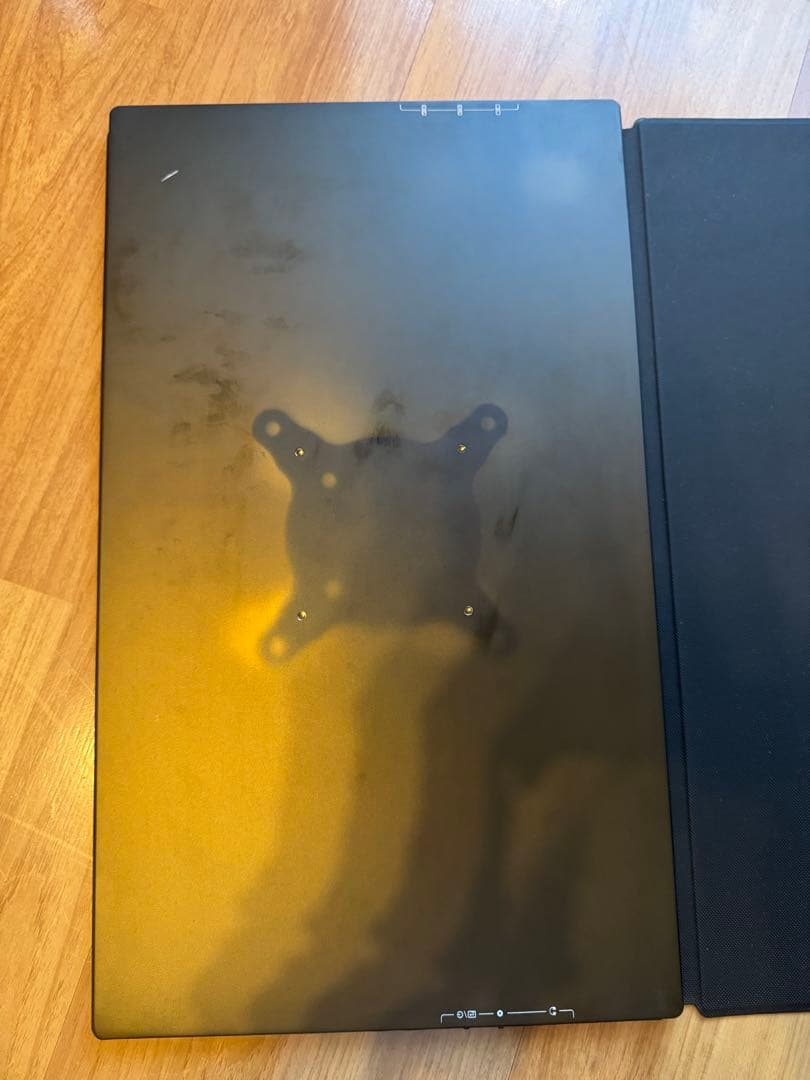 Acouto XC18 18.5インチ モバイルディスプレイ