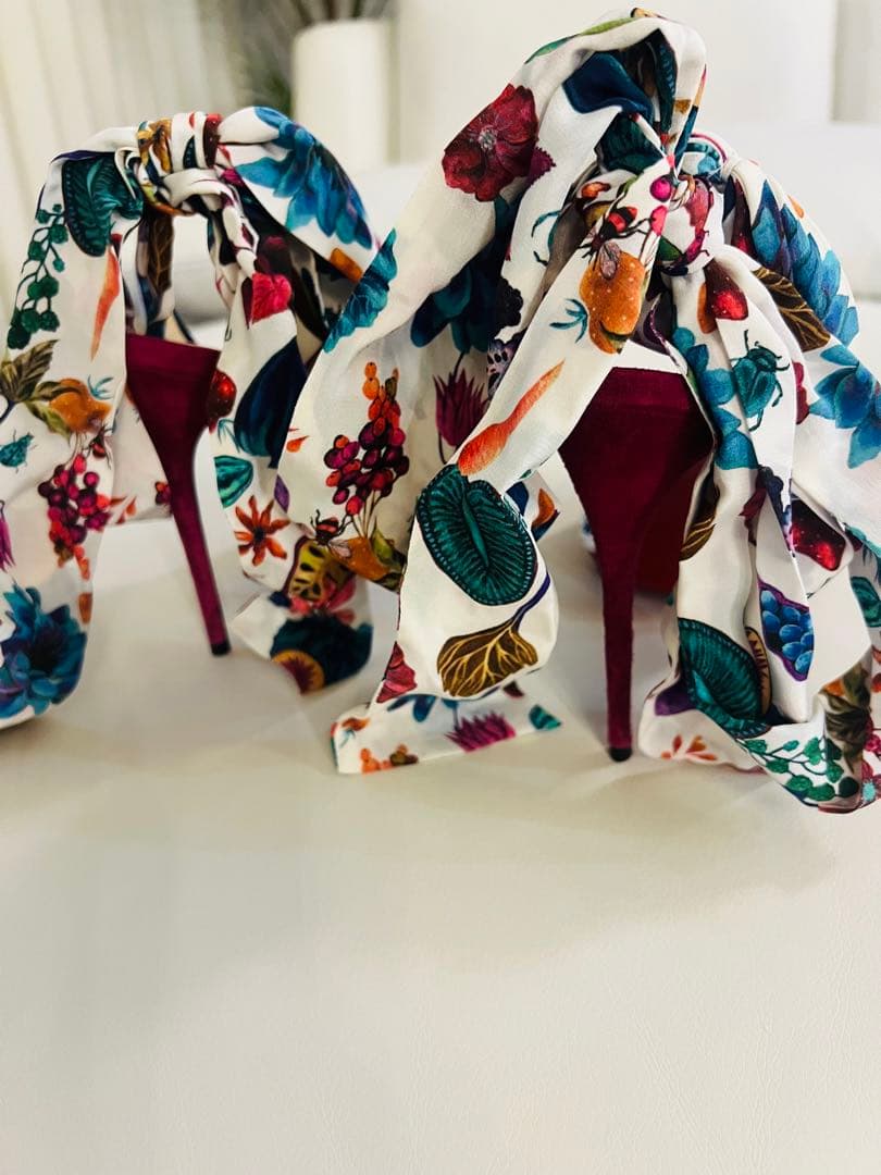 クリスチャンルブタン ヒール 美品