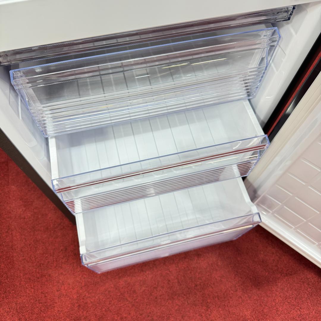 東京23区送料無料　超美品シャープ2022年製　2ドア310L　洗浄/除菌済み