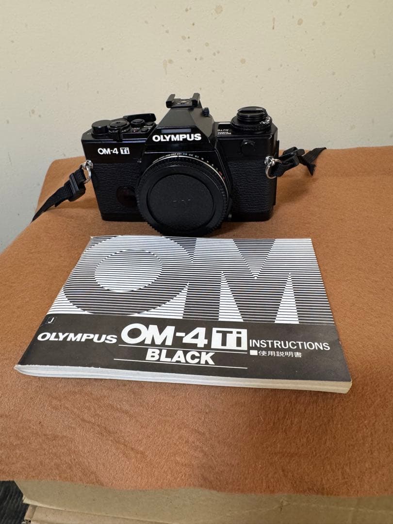 【極上美品】中古オリンパスOM4Tiブラックボディーのみ￼