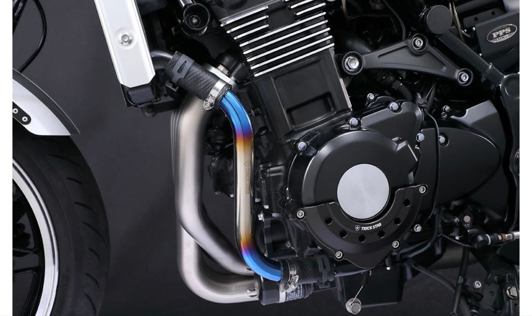 Z900RS トリックスター　チタンラジエターパイプ