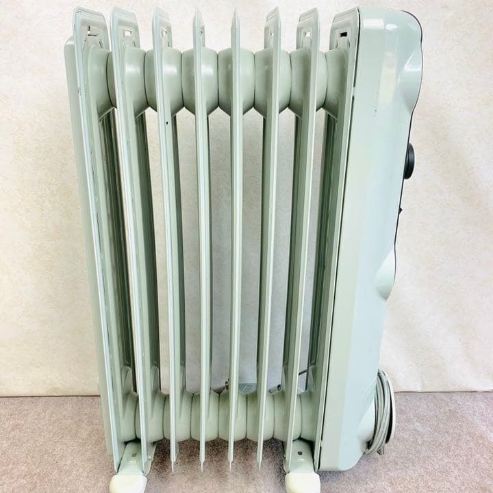 【美品】デロンギ　オイルヒーター　HJ0812 説明書付き