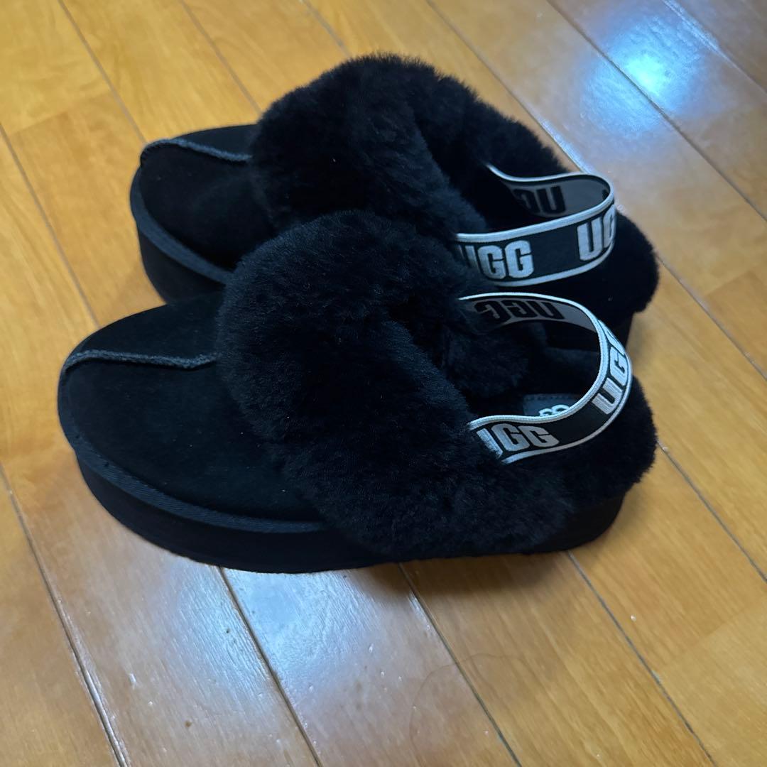 UGG ファンケット サンダル