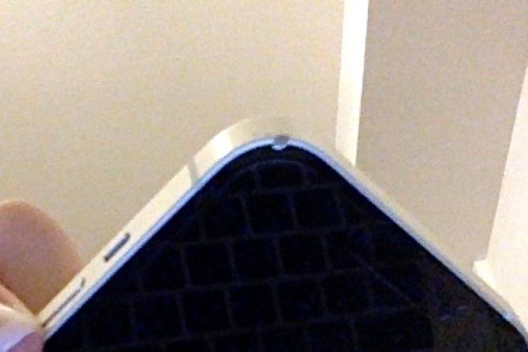 iPhone 13 Starlight (ホワイト)本体