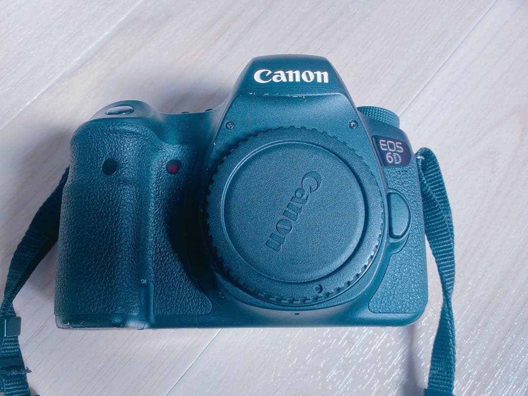 canon EOS6D ボディ ストラップ付き