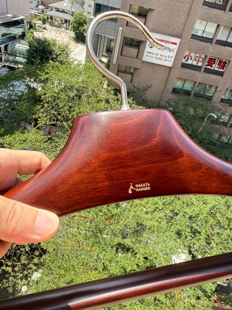 新品　♡ナカタハンガー　AUT-02　 木製ハンガー　一本物　43cm