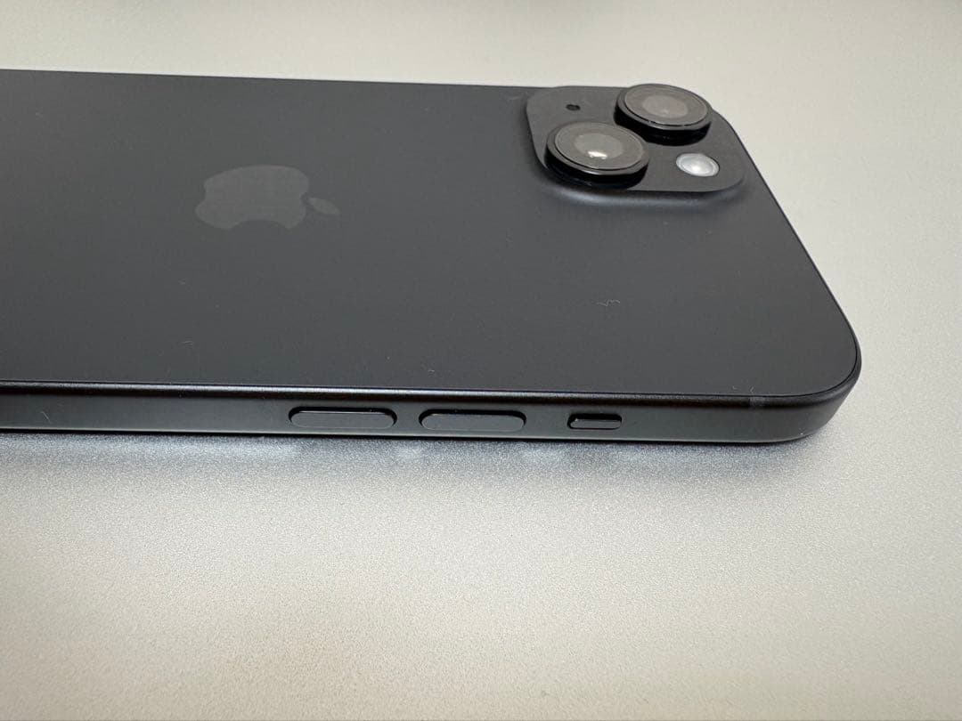 最終価格iPhone 15 SIMフリー｜バッテリー100%｜ケース&フィルム付