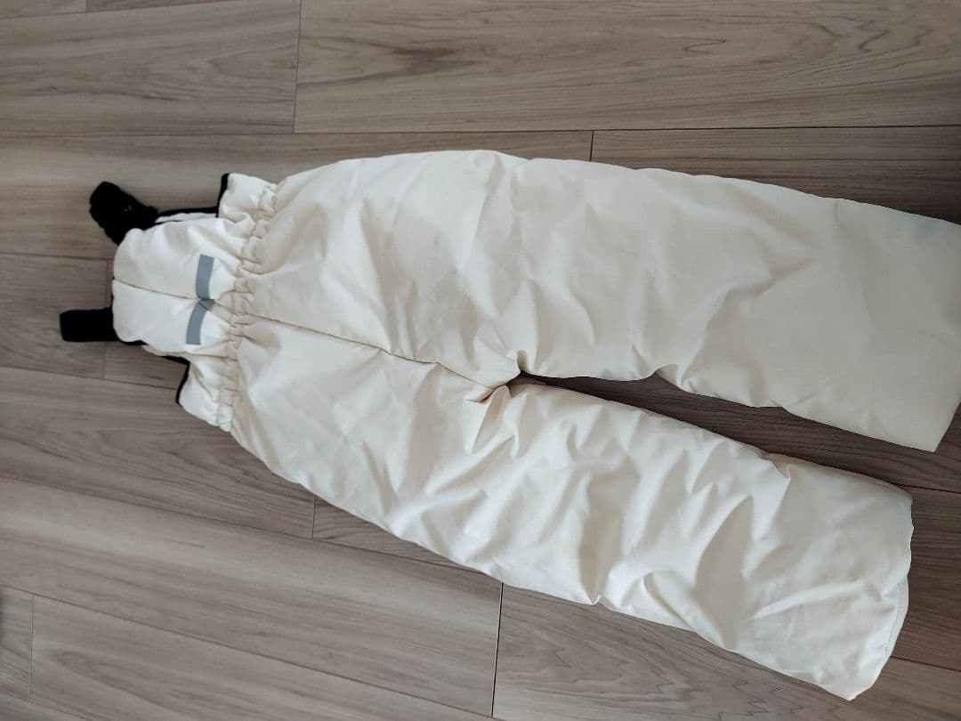 ZARAスキーウェア上下セット