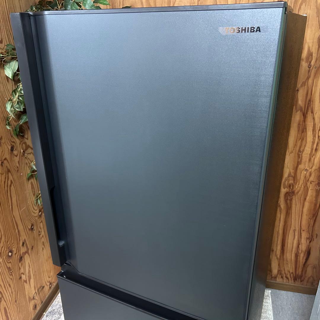 都内23区送料無料❗️ TOSHIBA GR-U33SC (KZ) 3ドア冷蔵庫✨