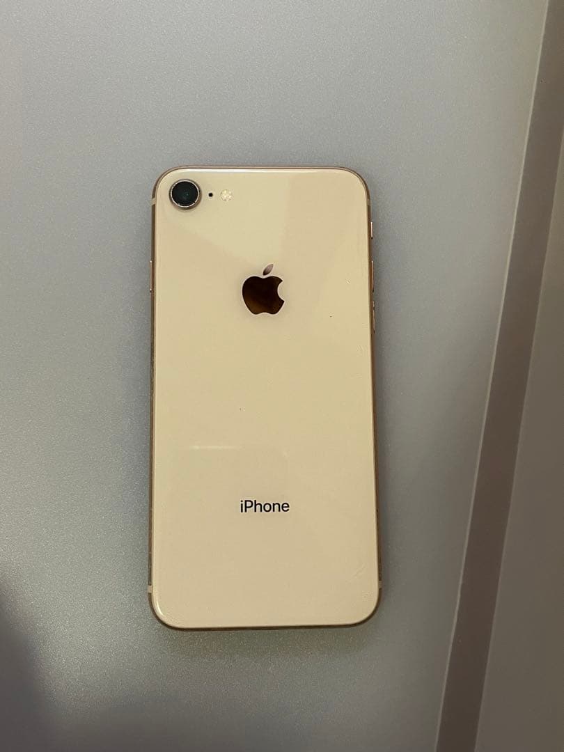 Apple iPhone 8 64GB ゴールド SIMロック解除済み