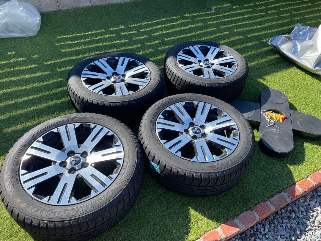 直接可TOYO スタッドレスタイヤ・ホイール4本セット(225/55R18)