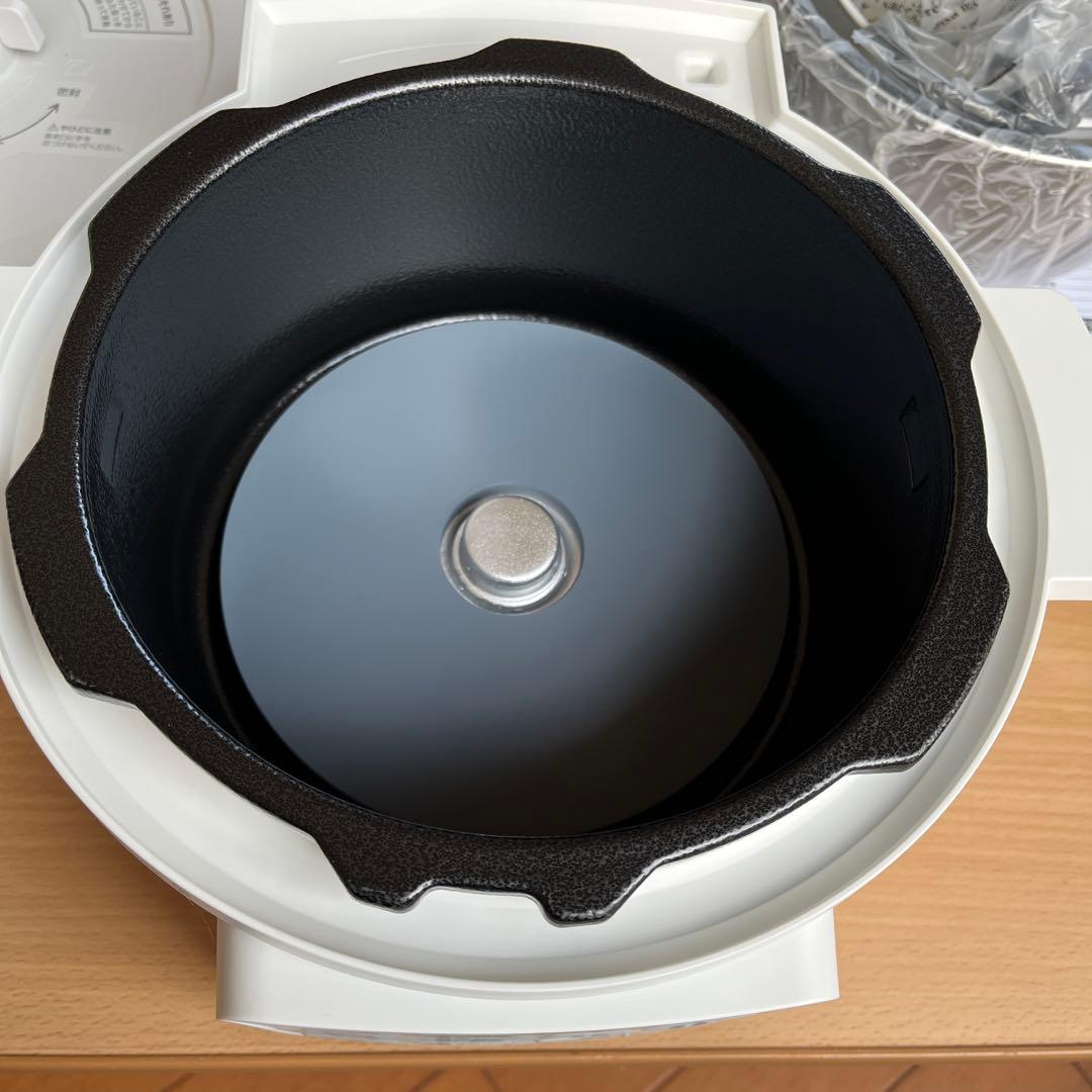 【未使用品】IRIS OHYAMA 電気圧力鍋 アイリスオーヤマ