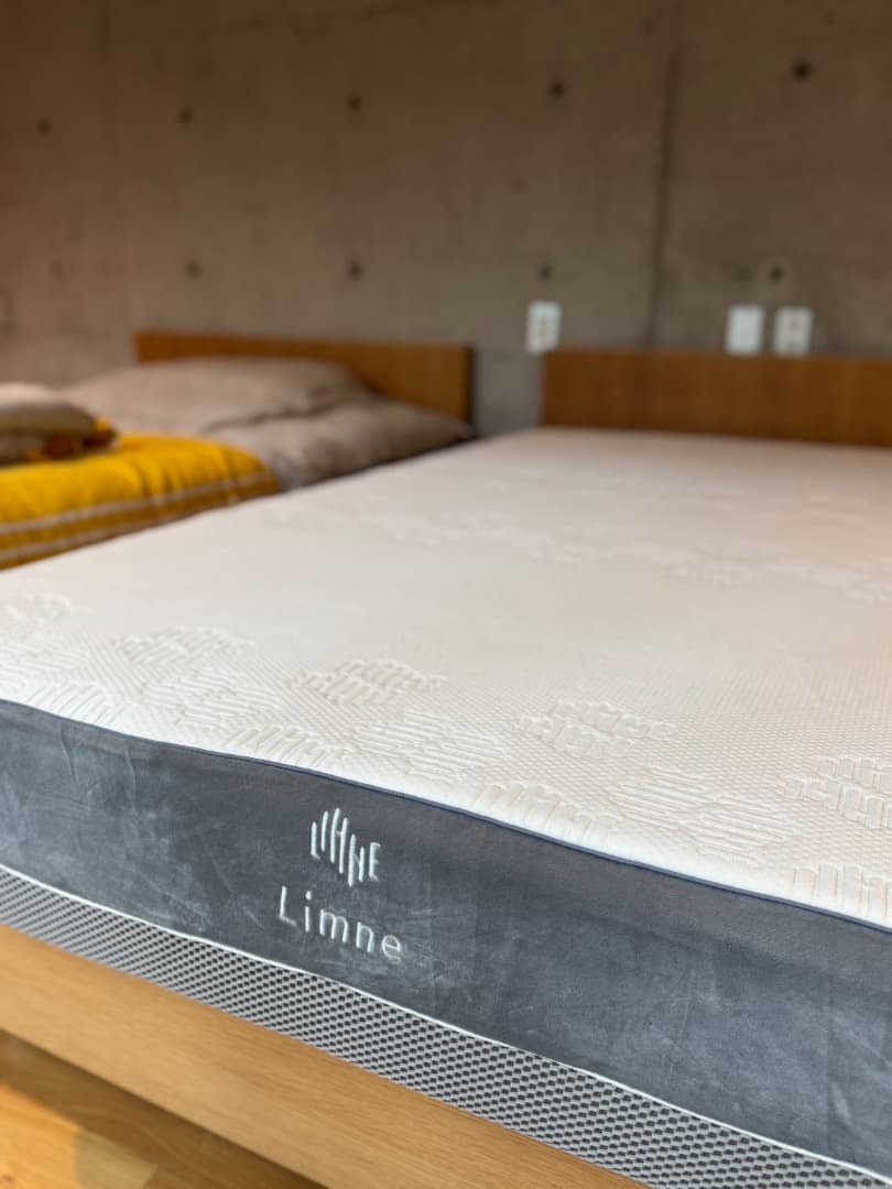 高橋かおり　リムネ　Limne セミダブルマットレス　美品