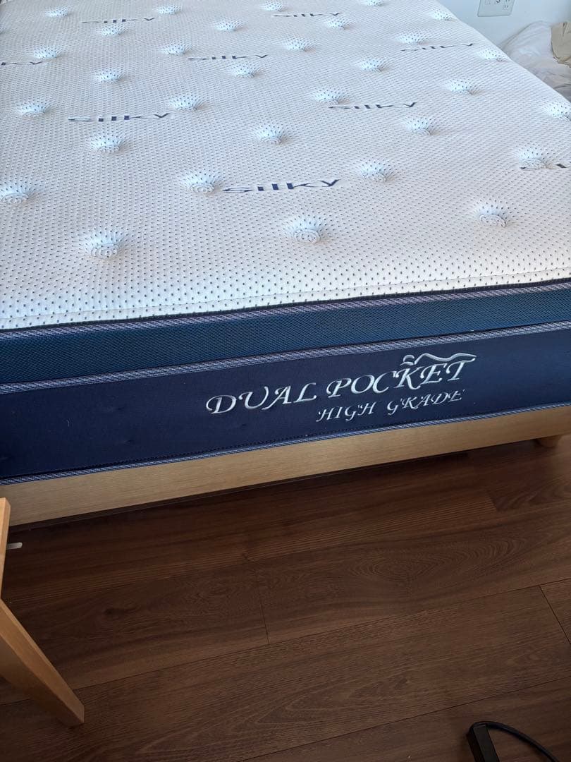 ニトリ Dual Pocket SilkyセミダブルマットレスDP-02 CR