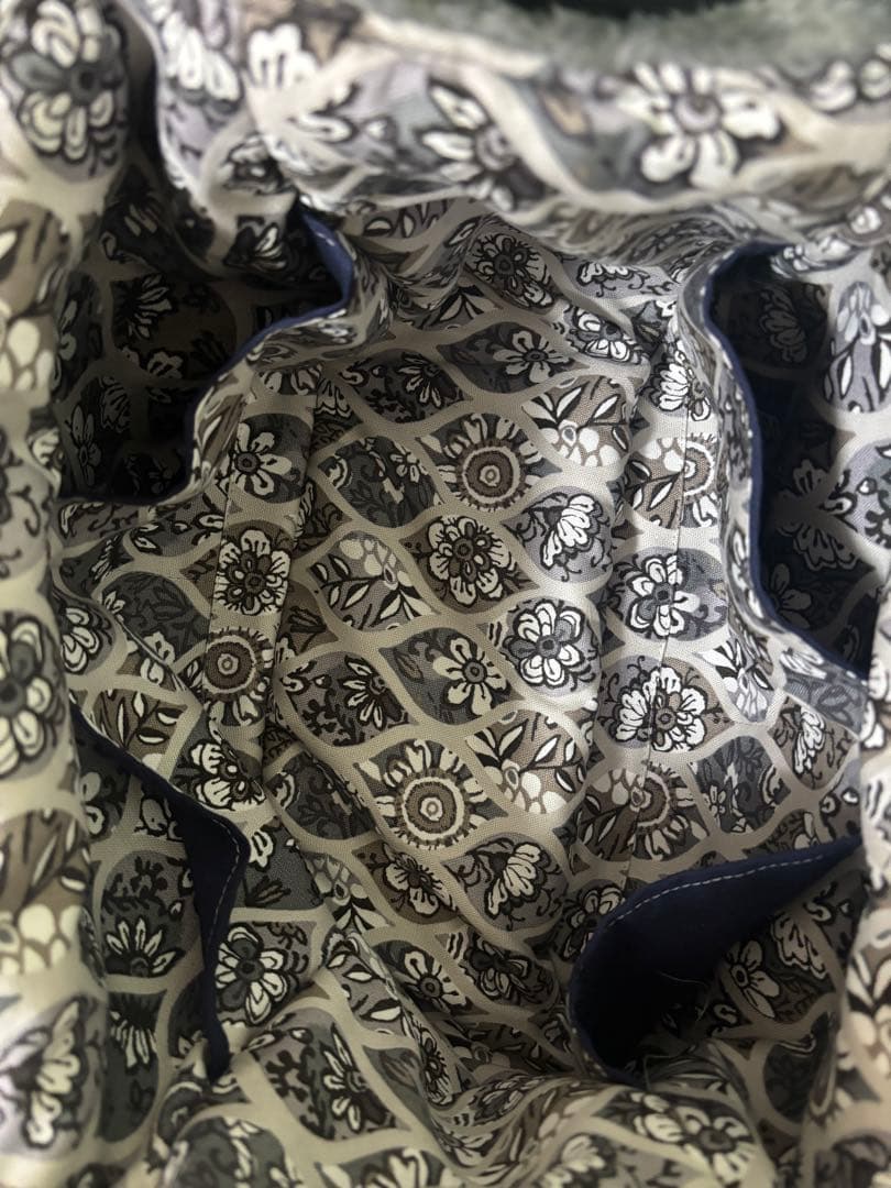 専用❤️コヤンイサムチョン　縫い付けぬいぐるみ付　ボア　 リボンにてマチ幅調節可