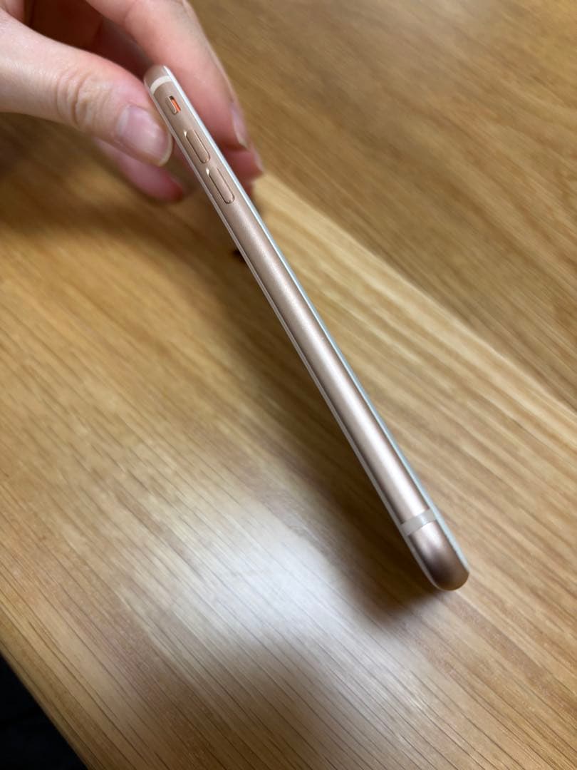 iPhone 8 64GB SIMフリー バッテリー 76%