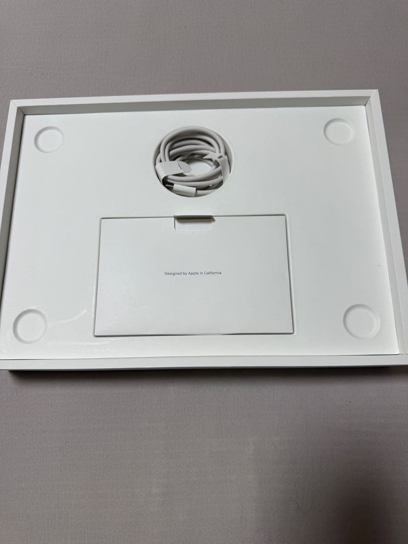 MacBook Air本体 スターライトMagic Mouse付き