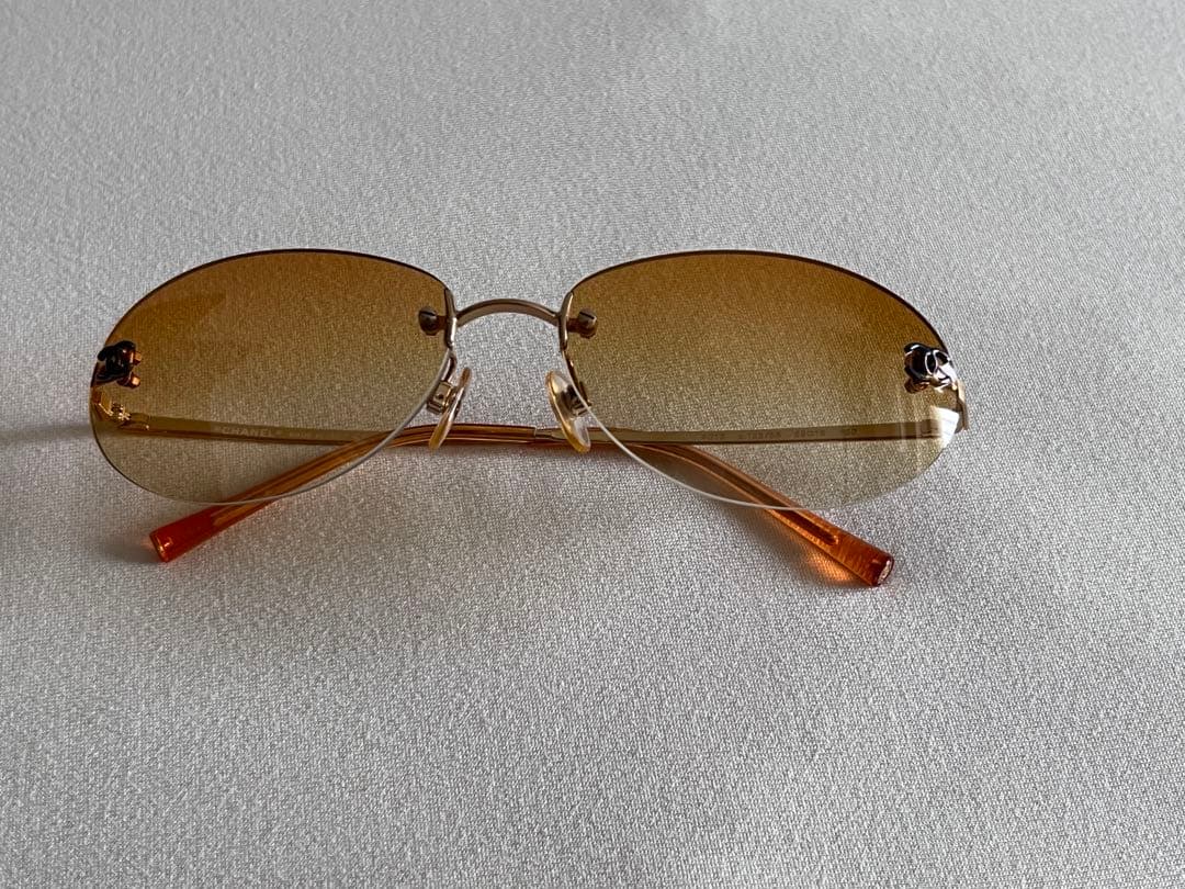 CHANEL ブラウンレンズ オーバルサングラス