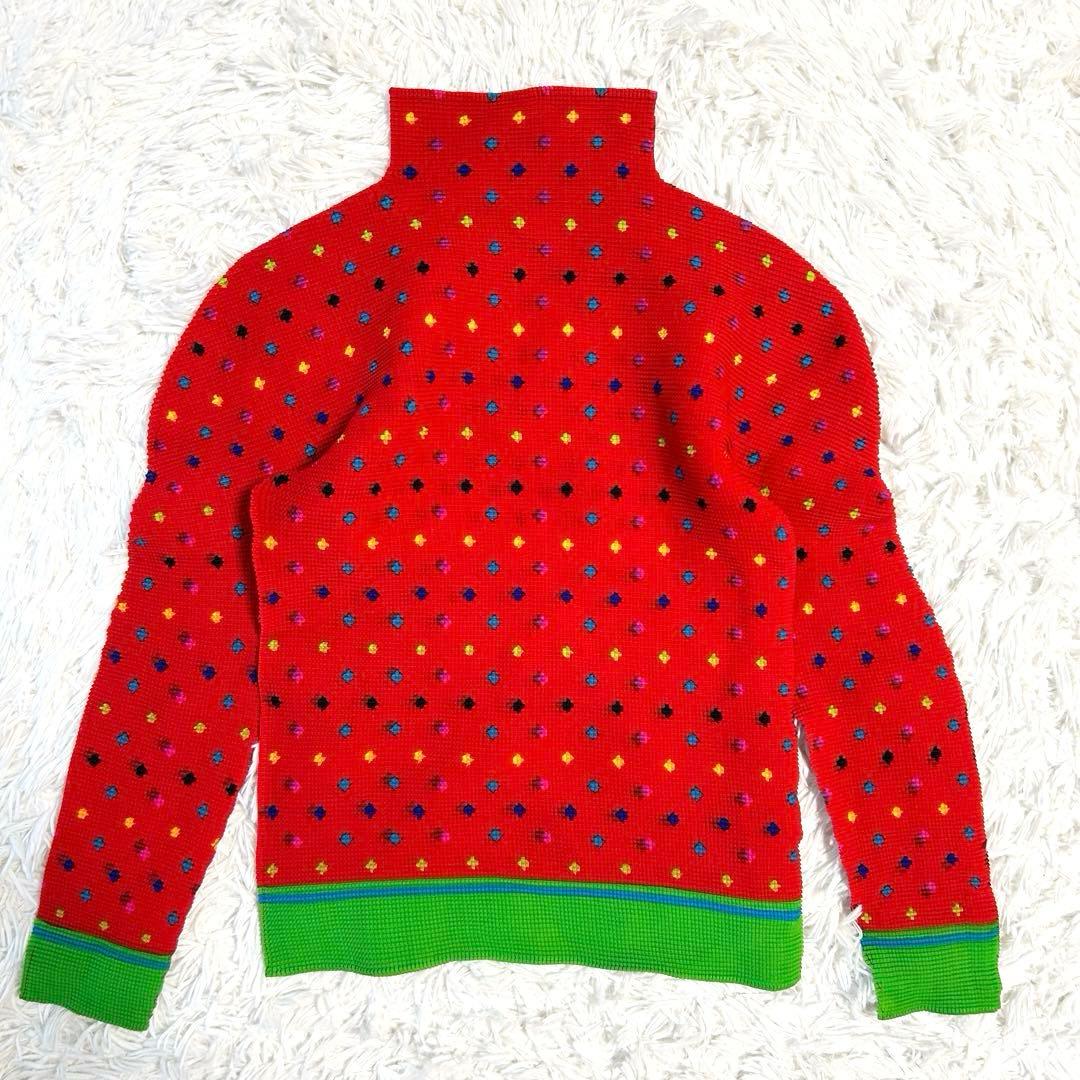 me ISSEY MIYAKE イッセイミヤケ クリスマス柄 長袖カットソー