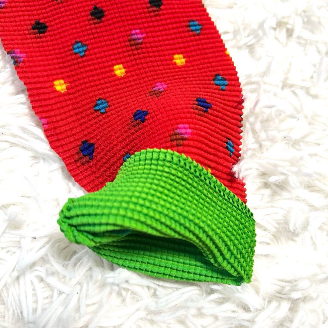 me ISSEY MIYAKE イッセイミヤケ クリスマス柄 長袖カットソー