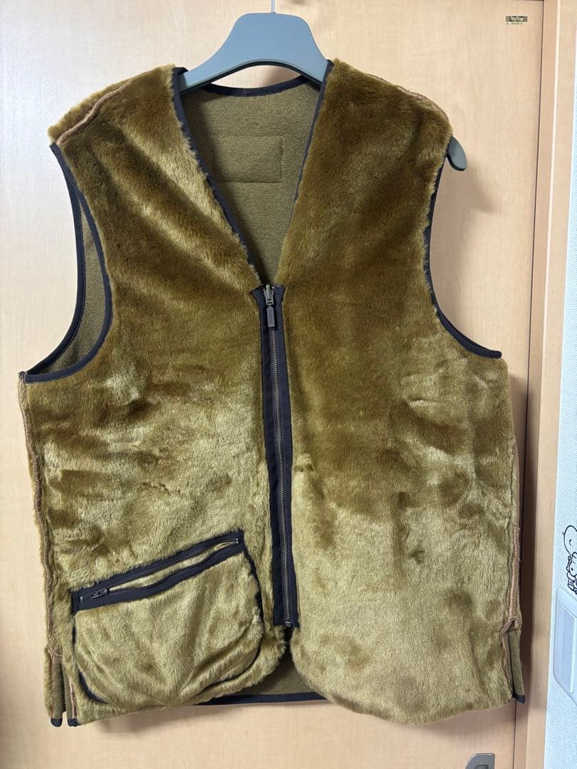 【サイズ42】Barbour フロントジップ ファーライナーベスト　AW23