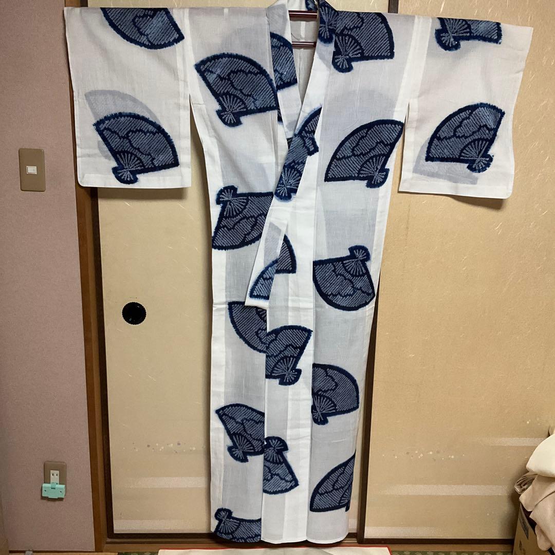 【ビンテージ　美品】絞り柄　浴衣　白地に扇