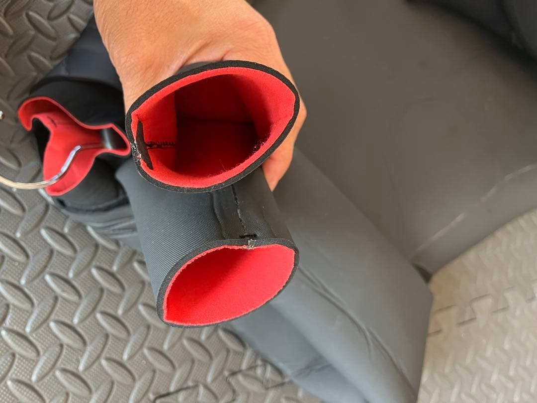 専用中！セミドライ fellowウェットスーツ ブラック Ｌ