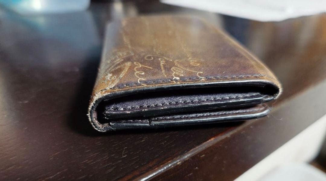 ベルルッティ カードケース　名刺入れ　カリグラフィ