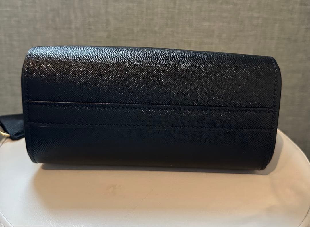 PRADA★1BA380 サフィアーノショルダーバッグ　ブラック