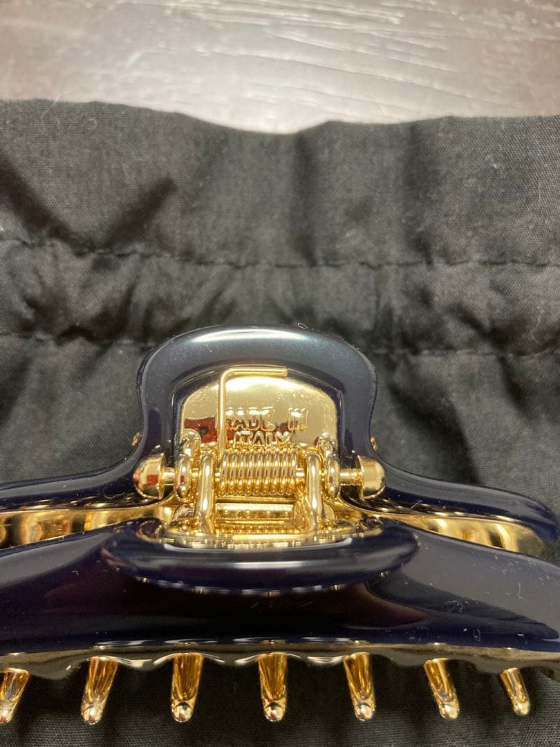 accaネイビー ヘアクリップ フランス製