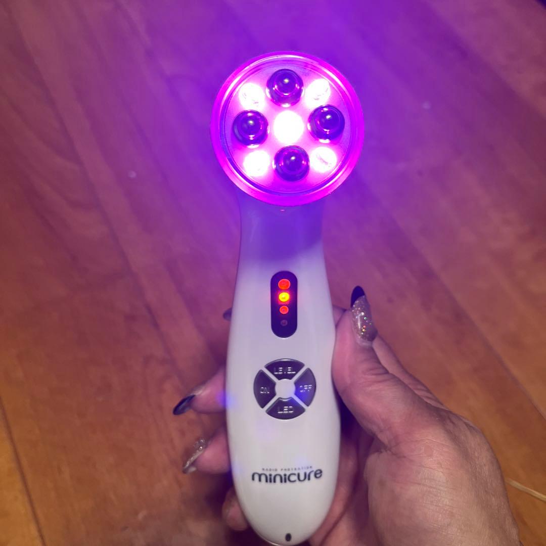 minicure 美顔器 LEDライト機能付き