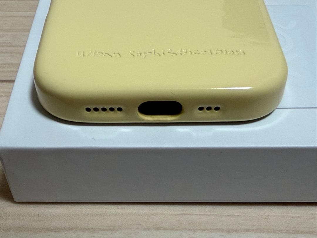 iPhoneアクセサリー Urban Sophistication Butter 16 Pro