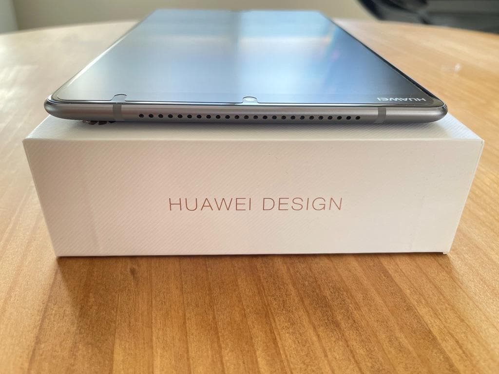 Androidタブレット本体 HUAWEI MediaPad M5 8.4 LTE (SHT-AL09)