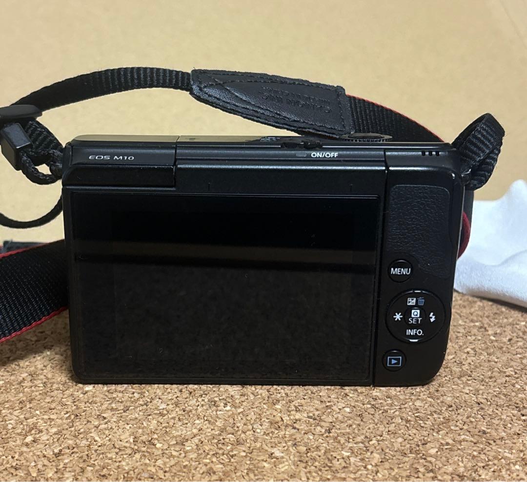 Canon EOS M10 中古品ミラーレス一眼