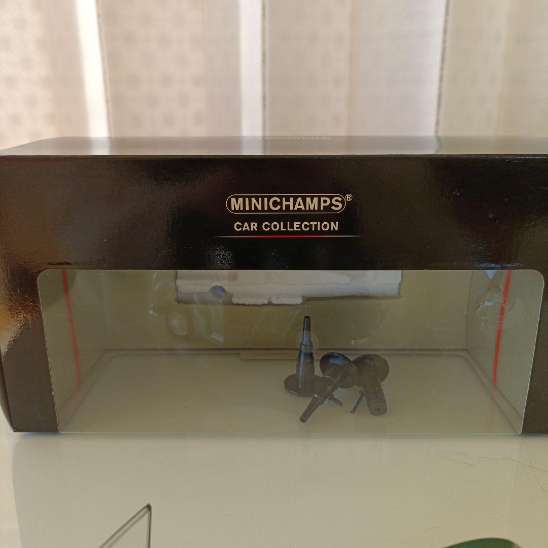 ミニチャンプス製　モーリスマイナー