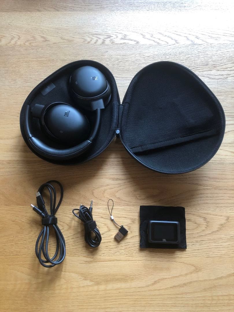 ⚫︎美品⚫︎ JBL TOUR ONE M3 ワイヤレスヘッドホン　ノイズキャンセル