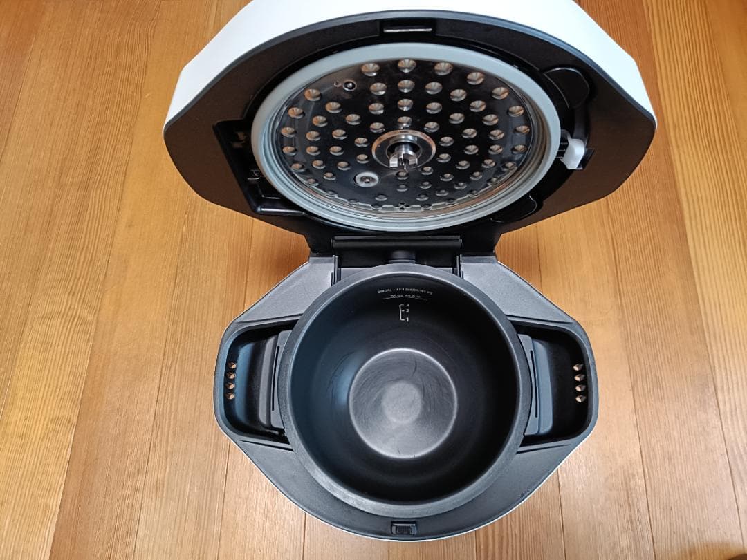 【美品】SHARP ホットクック 1.6 ホワイト KN-HW16G-W 保証付