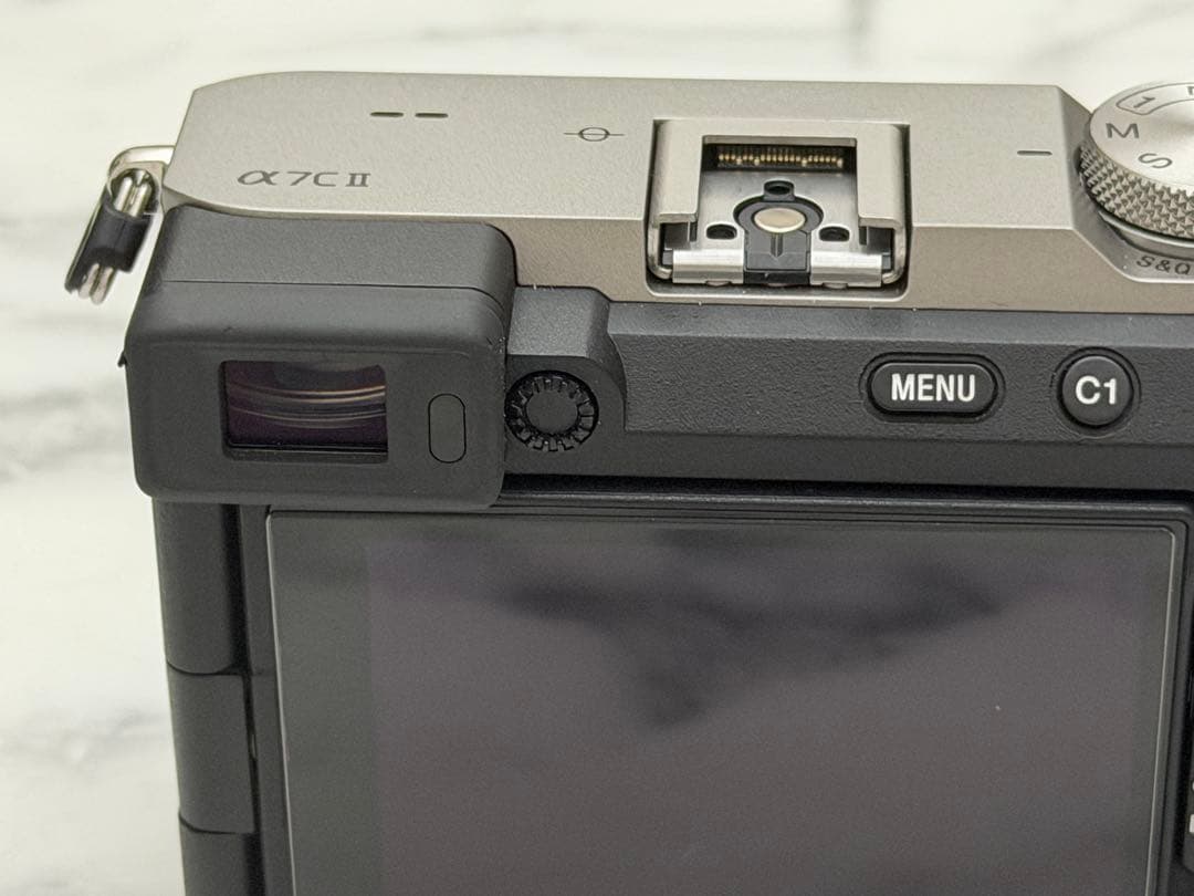 ち*ぇ様 SONY α7CⅡ ミラーレス一眼 ボディ 美品