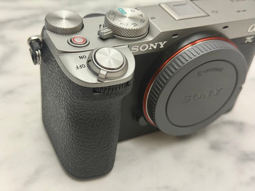 ち*ぇ様 SONY α7CⅡ ミラーレス一眼 ボディ 美品