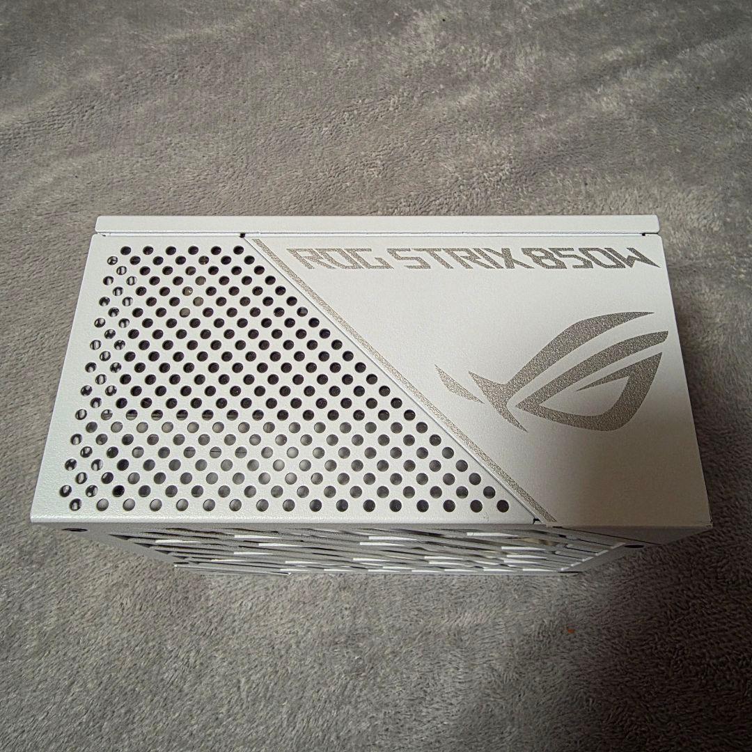 ☆*☆様 ROG STRIX 850W WHITE EDITION 電源ユニット