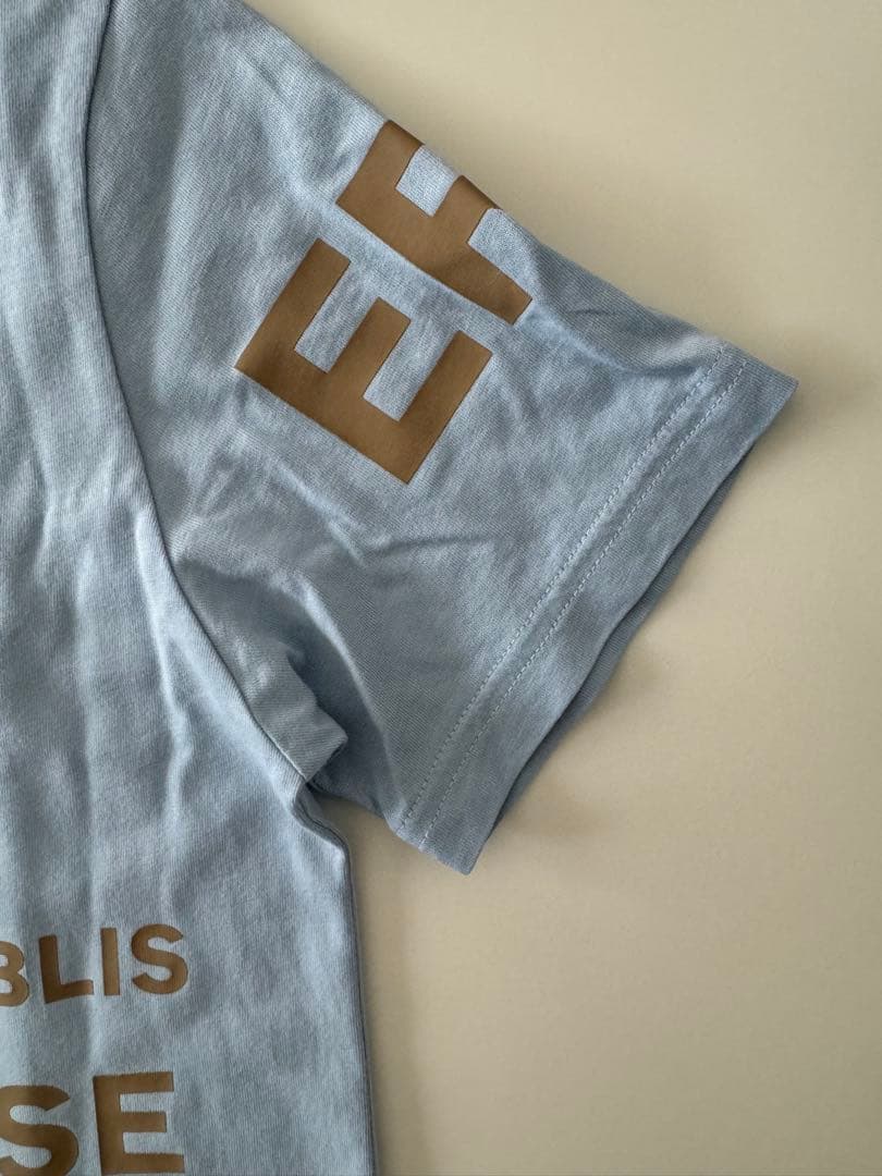 ★美品　バーバリー　Tシャツ　サイズ140