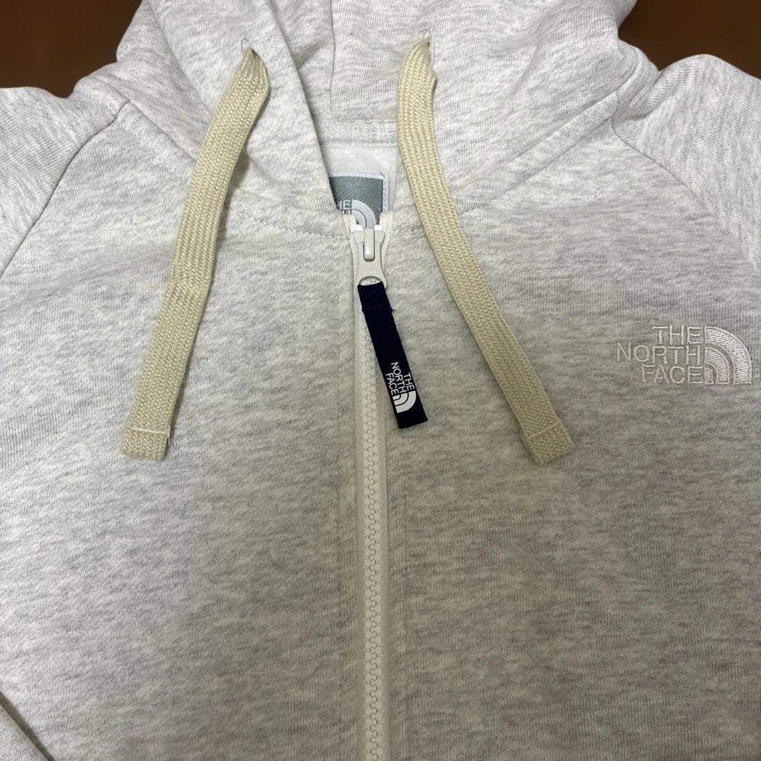 ノースフェイス　パーカー