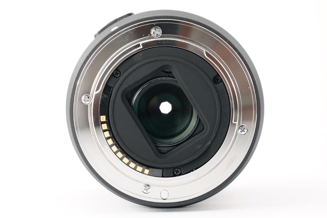 【ほぼ新品】SONY 高倍率ズーム SEL18135 フードキャップ付き