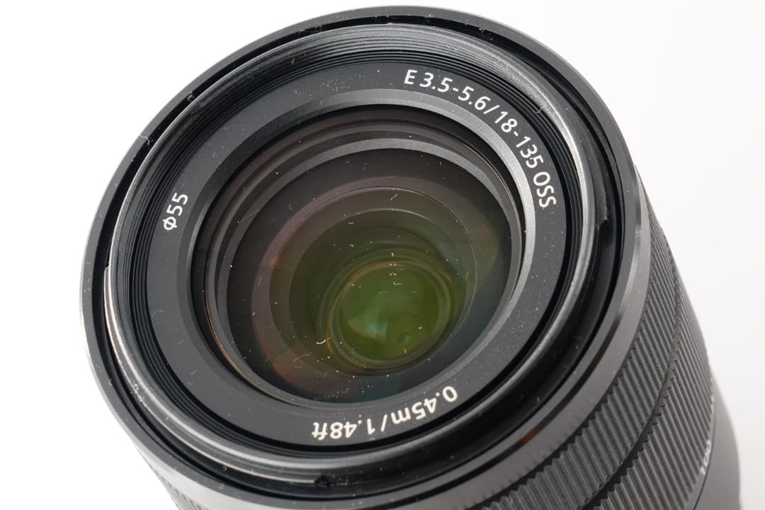 【ほぼ新品】SONY 高倍率ズーム SEL18135 フードキャップ付き